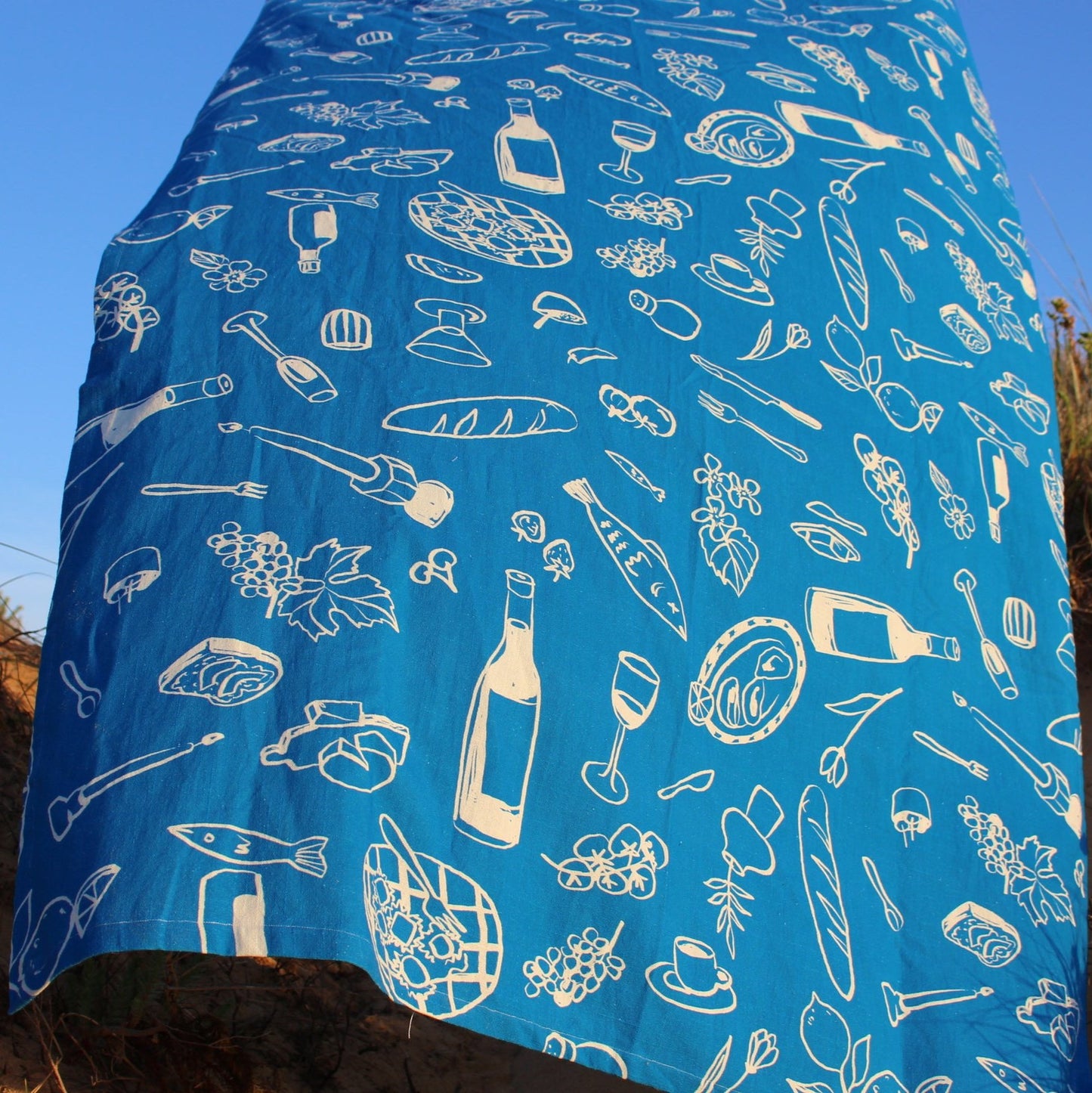 Blue Feast Tablecloth - Dancing Grass