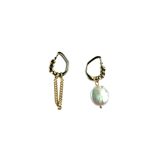 Crescent Baroque Gold Pearl Earrings – YiSu Design